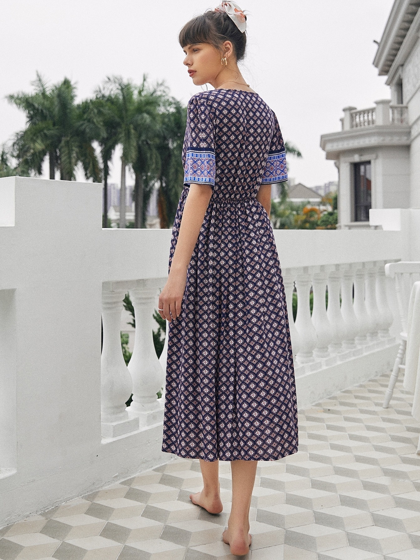 Casual Loose Printed Round Neck Short Sleeve Women's Dress - Image 5