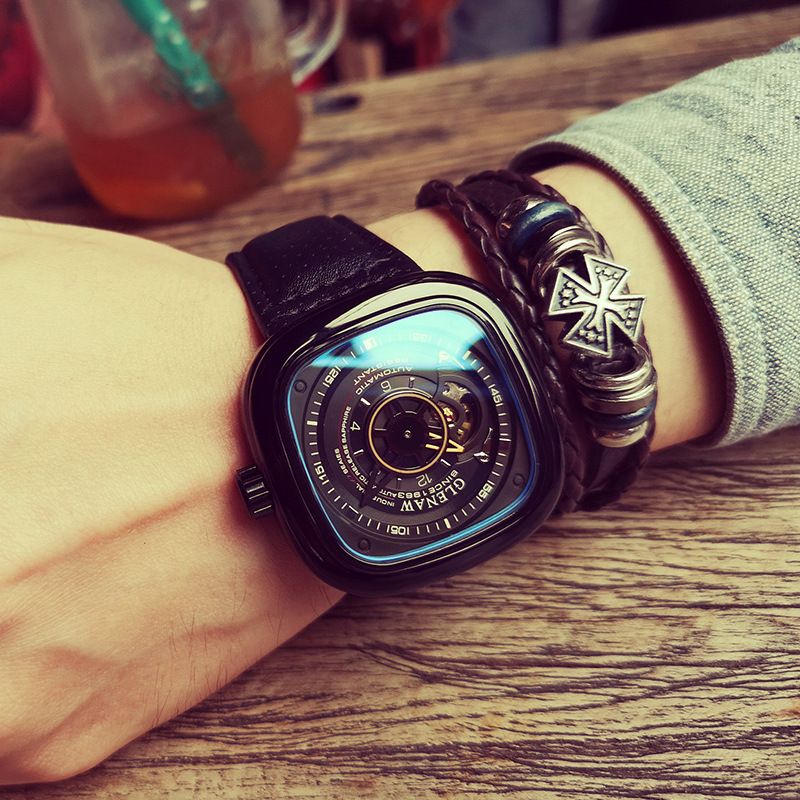 Friday Men's Watch Automatic Hollow Net Red Square Mechanical - Image 6