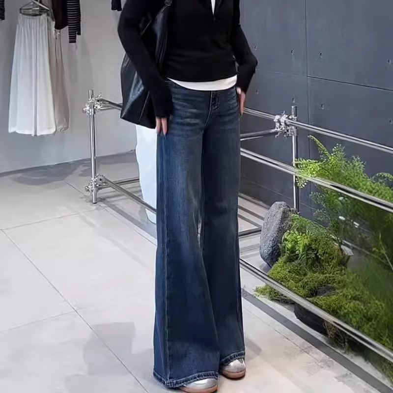 Plus Size Women's High Waist Elastic Straight Skinny Jeans - Image 2