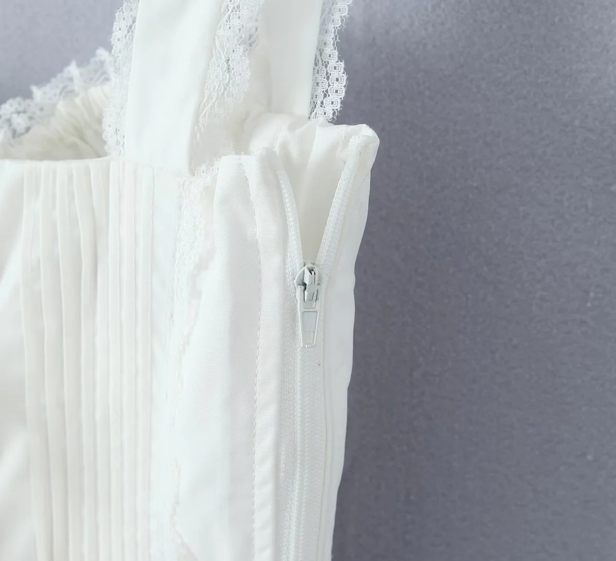 French Sexy Lace Trim Small Sling Vest — изображение 10