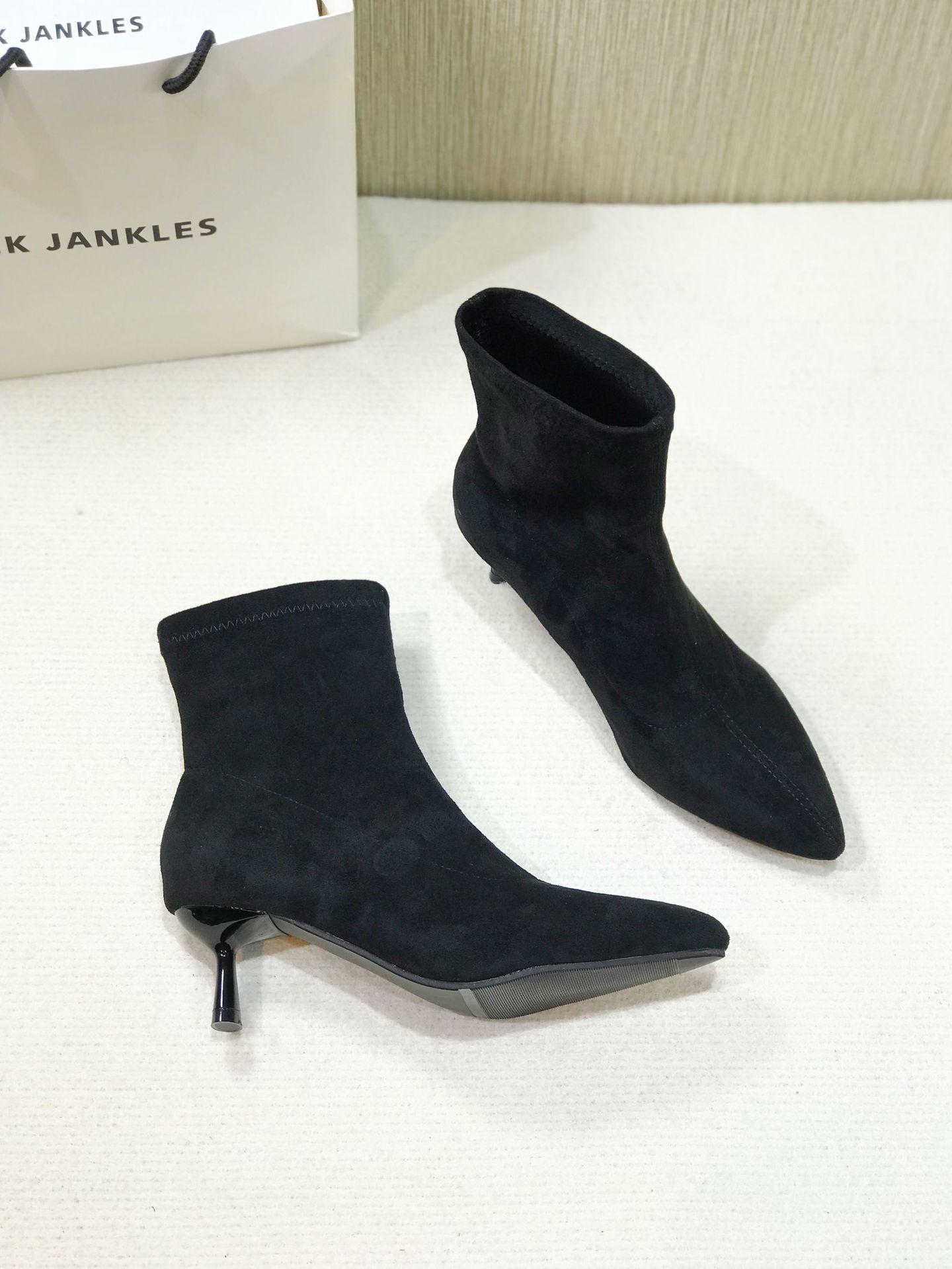 Small Ankle Boots Pointed Toe Fashion Boots Martin Boots - Image 6