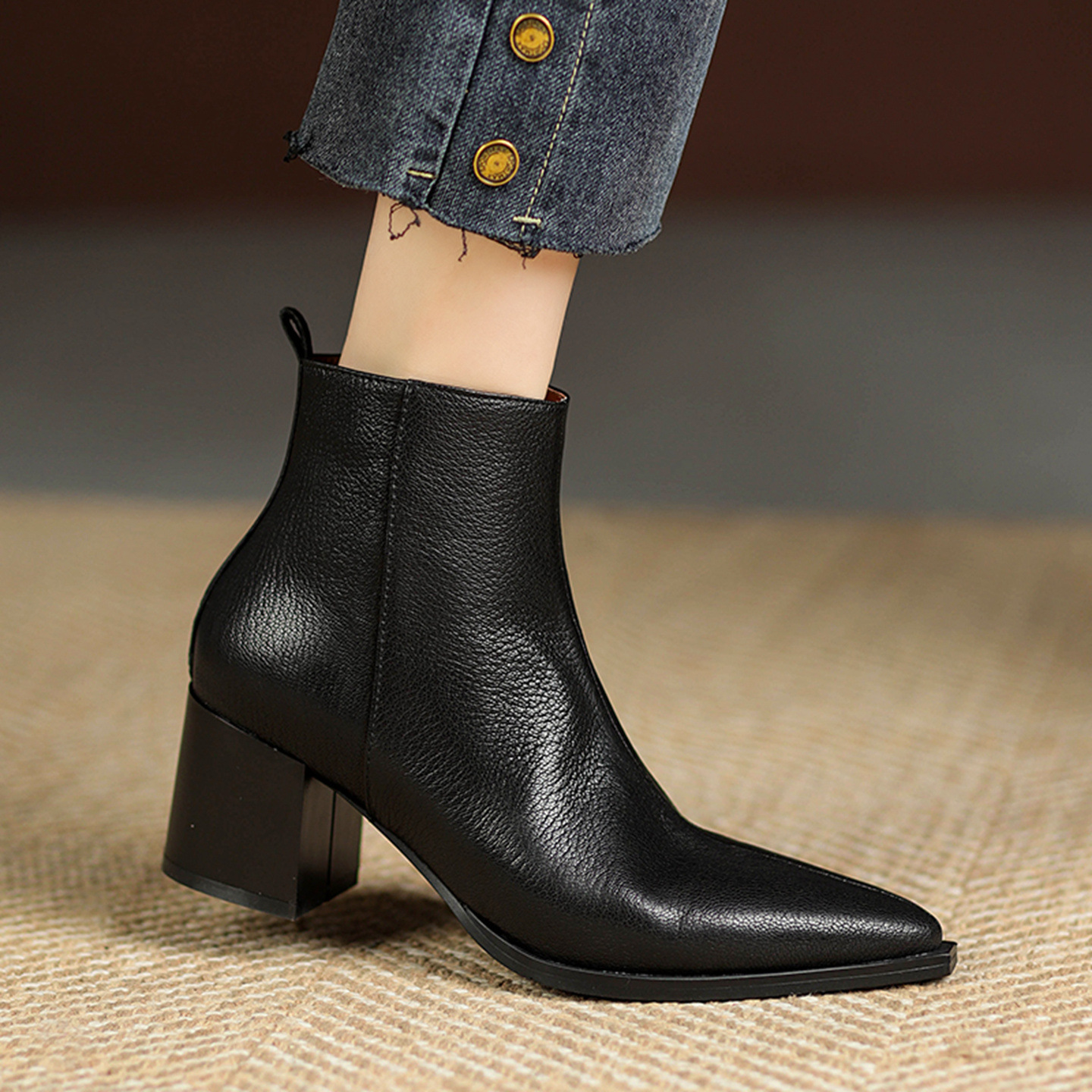Autumn And Winter Women's Simple Leather Boots - Image 3