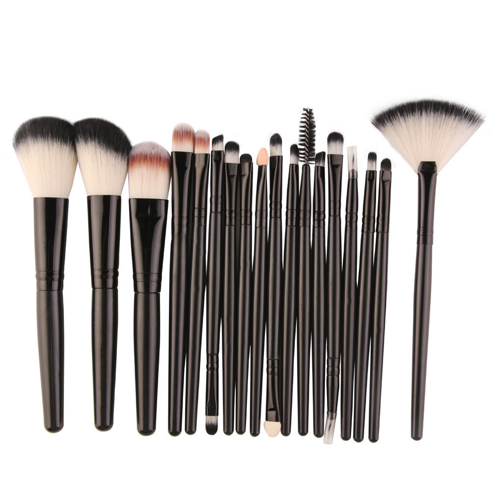 Eye Brushes, Blush Brush, Iip Brush And Fan-Shaped Makeup Brush Set - Image 5