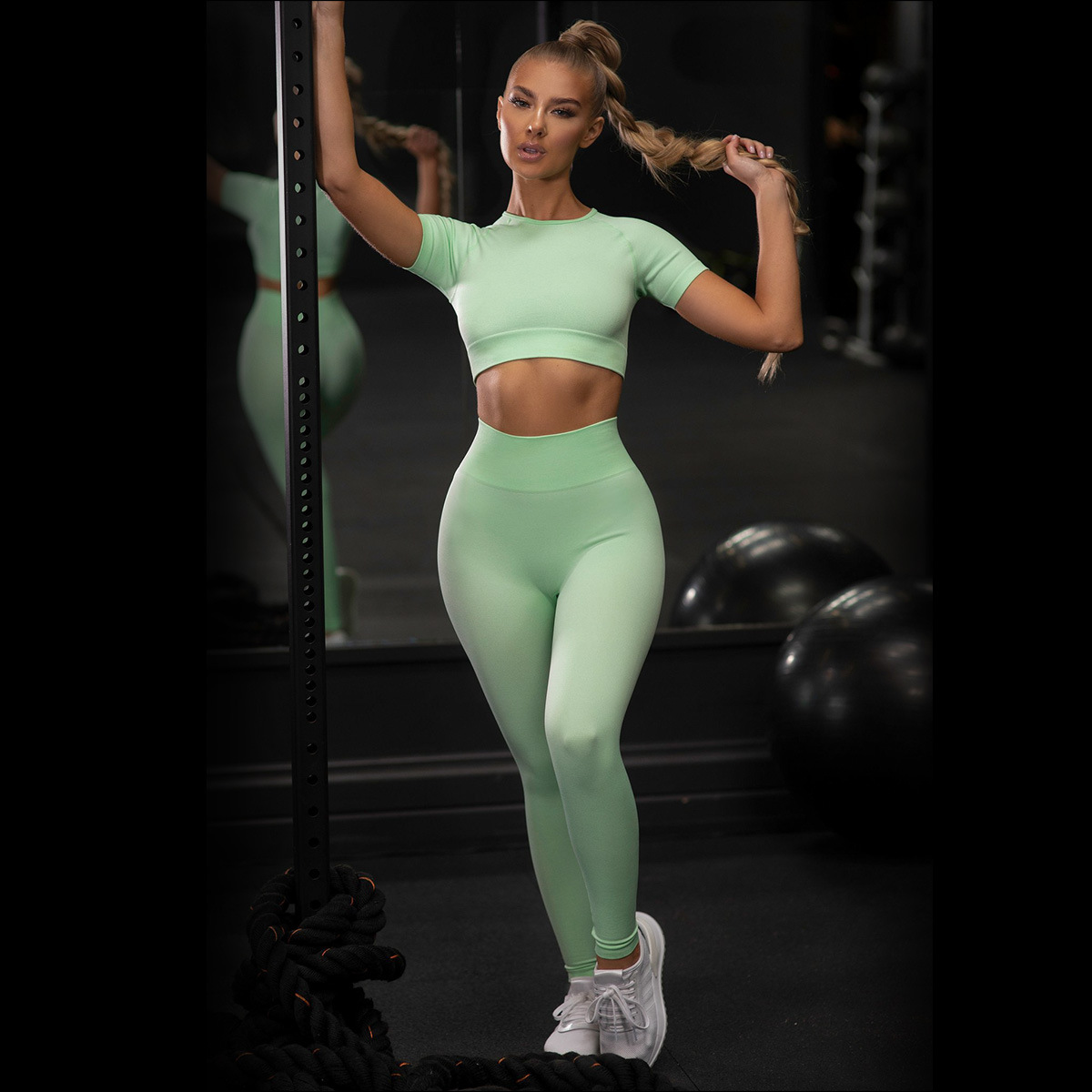 Pure Color Yoga Pants Fitness Sports Yoga Clothes Two-Piece Suit - Image 2