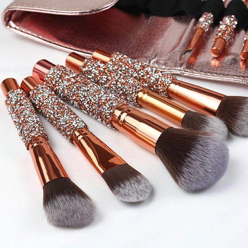 Ten New Diamond-Encrusted Makeup Brushes – Bild 4