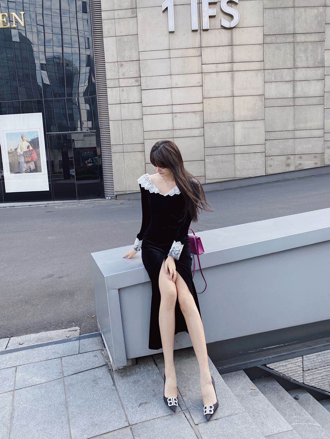 Autumn And Winter French Long-Sleeved Lace V-Neck Temperament Long Dress — изображение 5