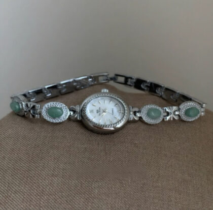 Green Jade Exquisite Niche Fashion Ladies Quartz Watch
