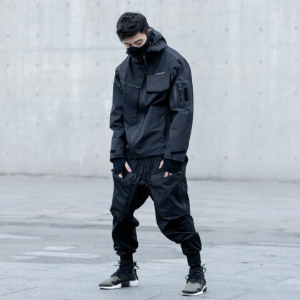 Diagonal Zip Hooded Charge