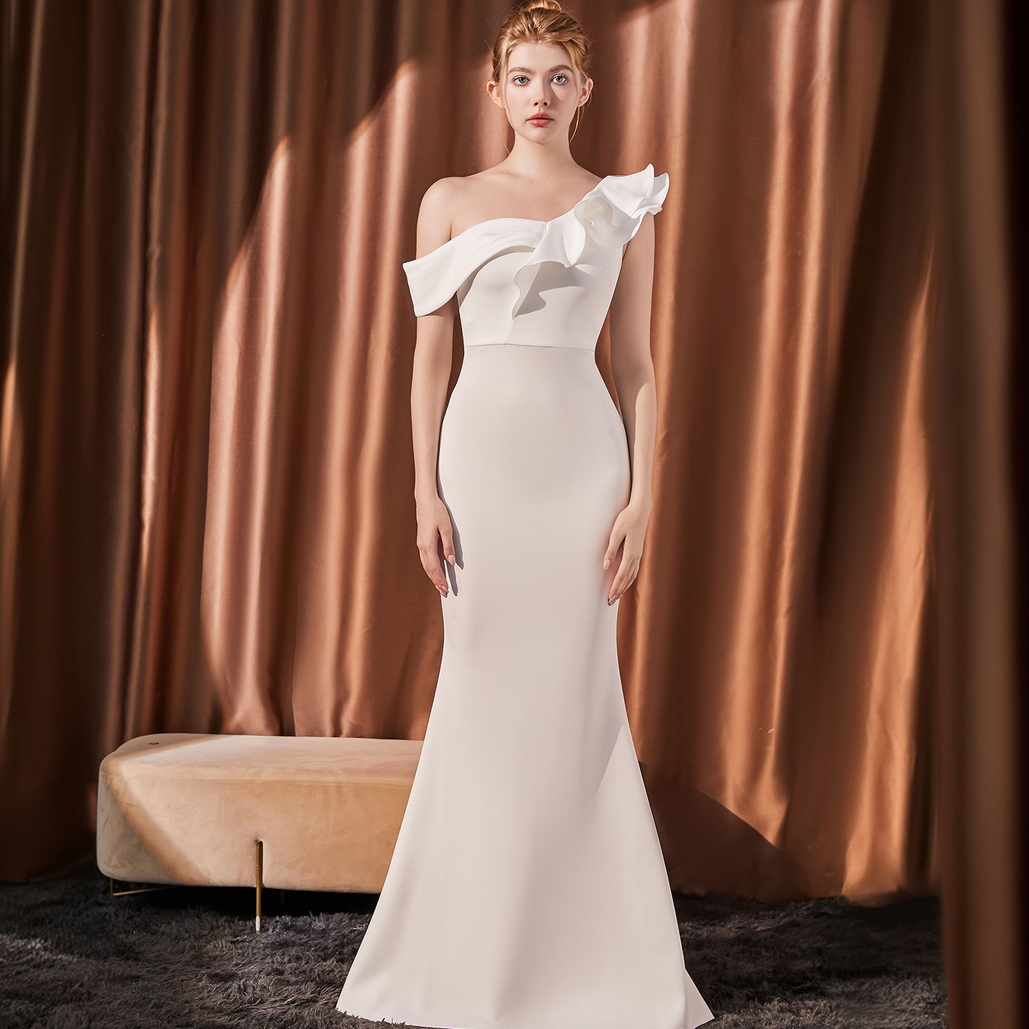 High-end Slant Shoulder Slimming Long Dress — изображение 6