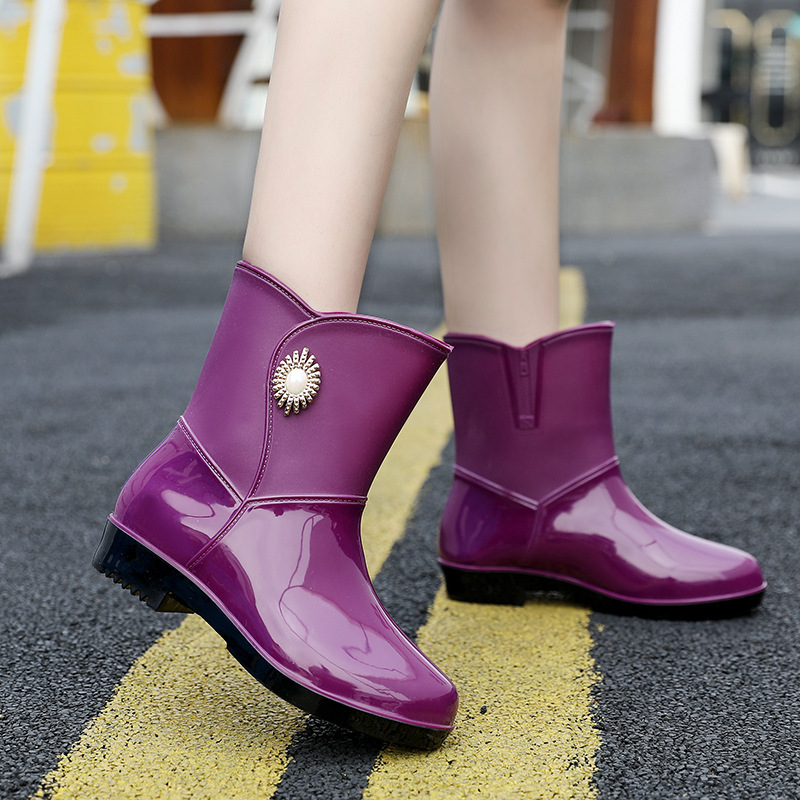 Fashion Rain Boots Women's Middle Tube Non-slip Warm - Image 4