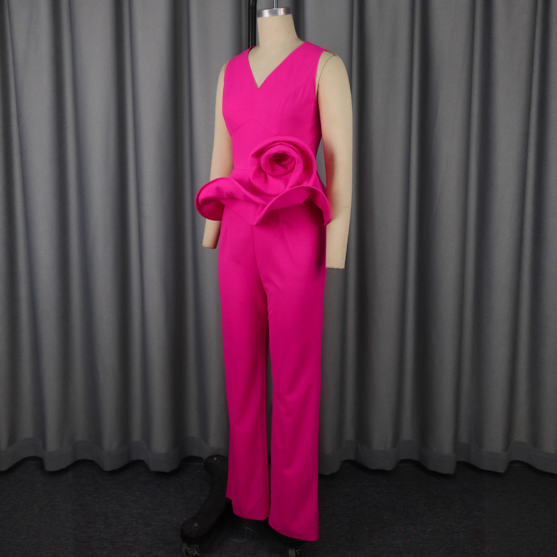 Three-dimensional Flower V-neck Sleeveless Top High Waist Fashion Straight-leg Pants - Image 3