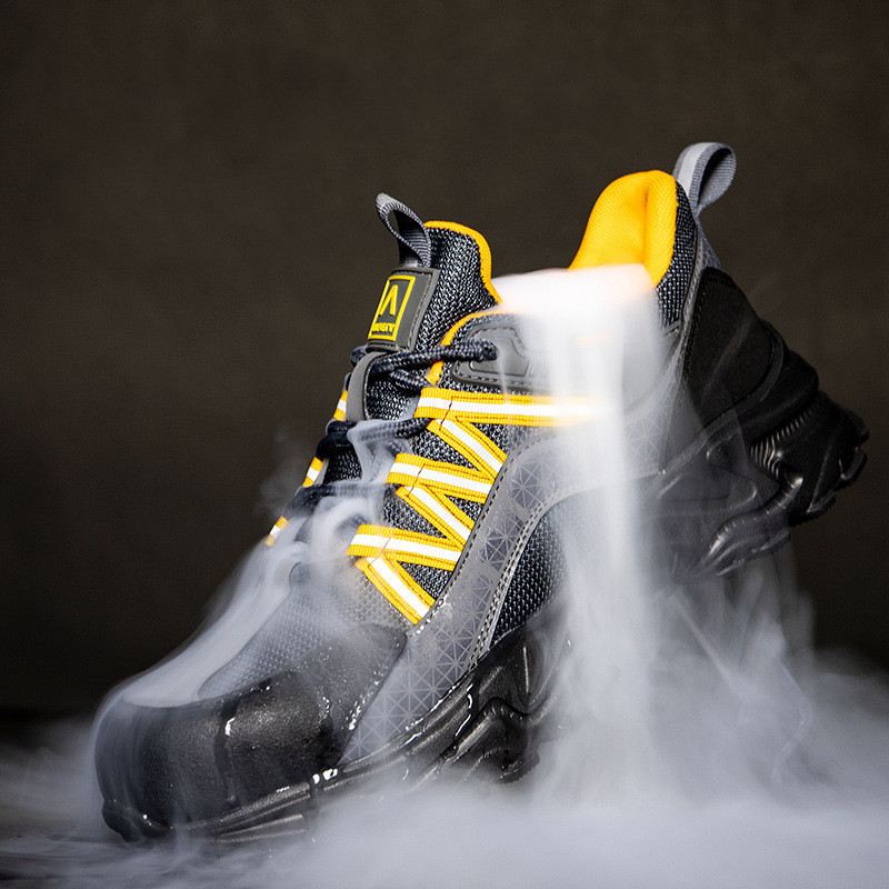 Lightweight And Breathable Fly Woven Work Shoes - Image 4