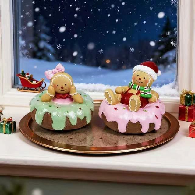 Hand Drawn Cartoon Resin Christmas Decorations Gingerbread Man - Image 4