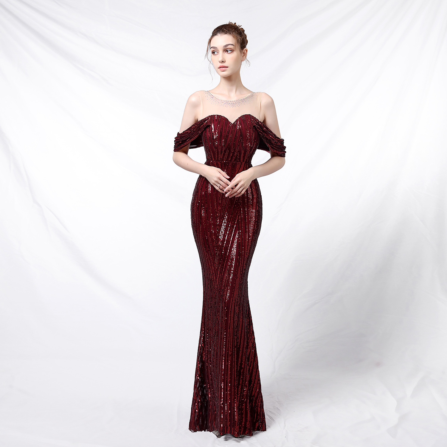 Long Sequined Long Dress With Front And Back - Image 3