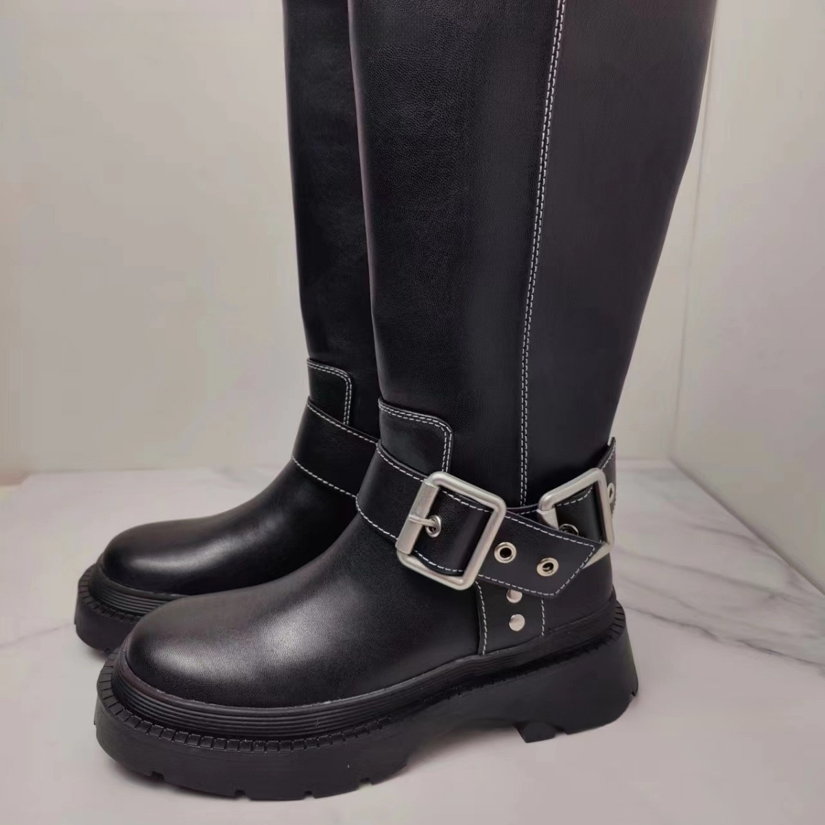 Women's Brown Retro Height Increasing Buckle Decoration High Knight Platform Boots