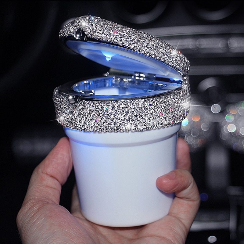 Diamond-studded vehicle ashtray - Image 3