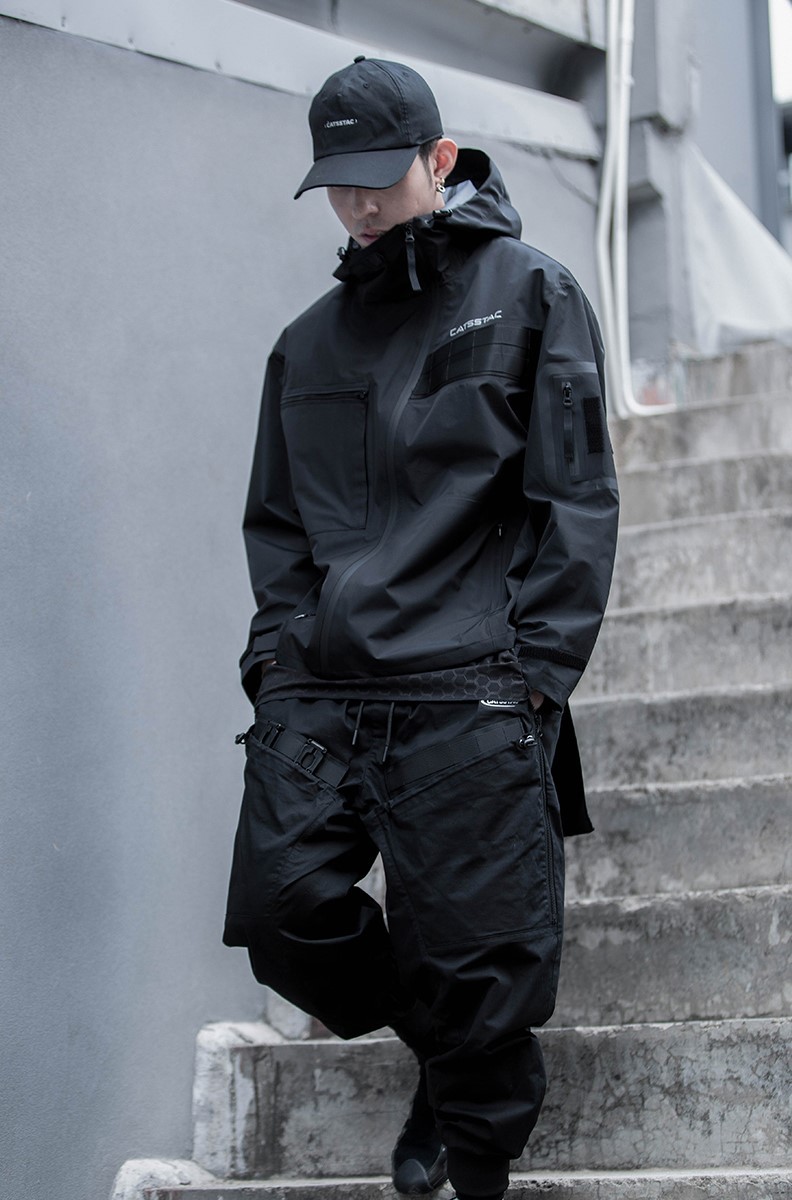 Diagonal Zip Hooded Charge — изображение 3