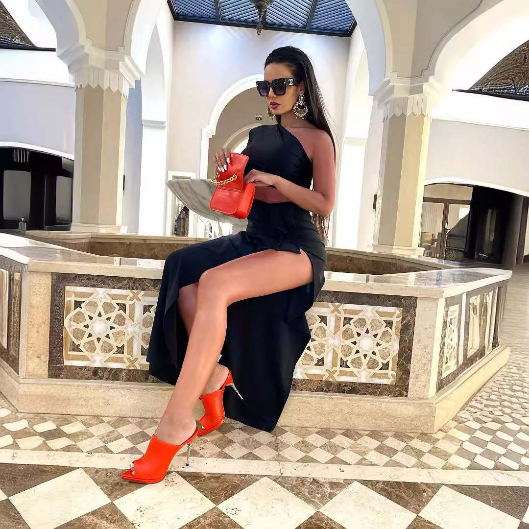 Women's Long Sleeved Hollow Slit Elastic Sloping Shoulder Dress – Bild 3