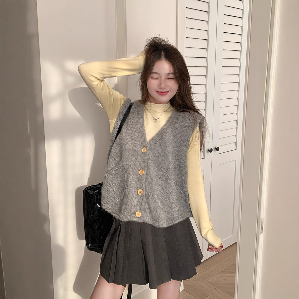 Winter New Korean Knitted Cardigan Vest Women's Vest - Image 3