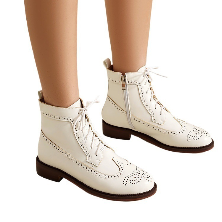 Women's Chunky Heel Black Classic Boots — изображение 4