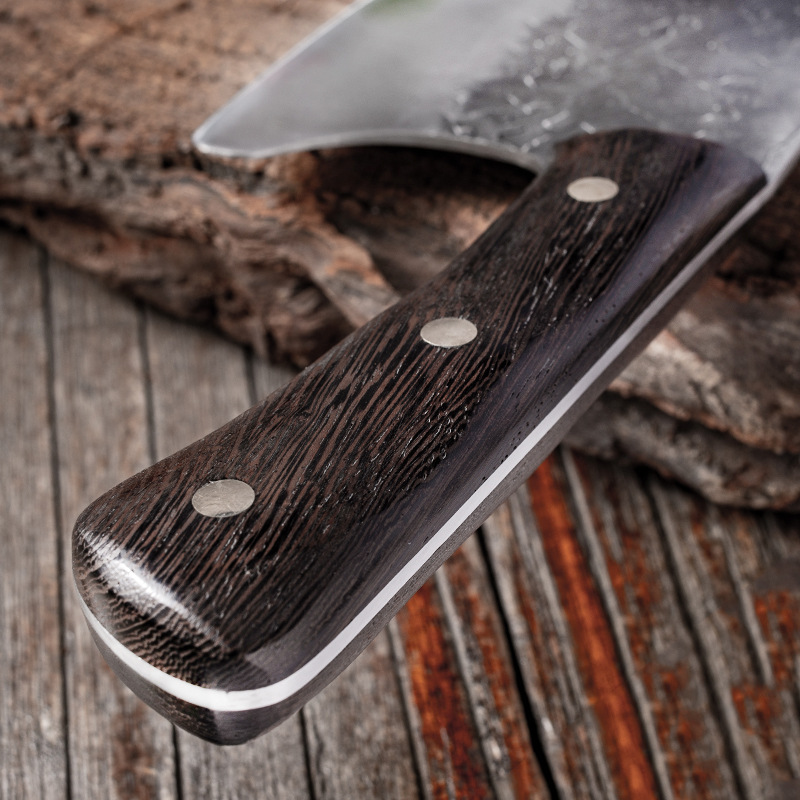 Traditional Hand-forged Kitchen Knives Are Used By Chefs And Businesses - Image 2