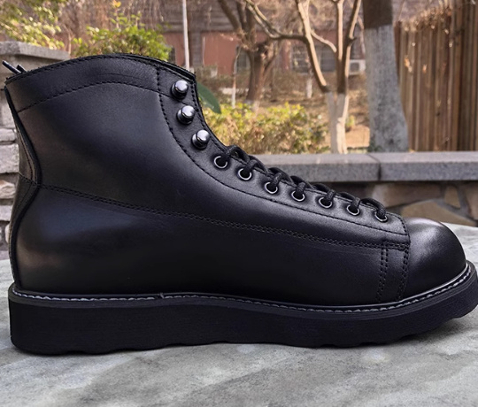 Dark Retro Distressed Motorcycle Monkey Face Short Face Worker Boot - Image 7