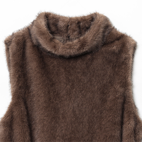 Elegant Women's Sleeveless Belt Turtleneck Top - Image 3