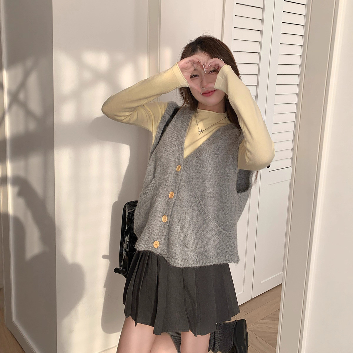 Winter New Korean Knitted Cardigan Vest Women's Vest - Image 4