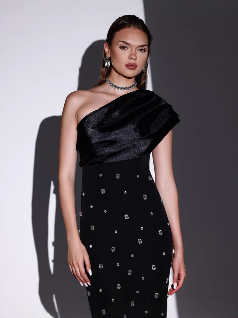 Off-shoulder Diamond Black Evening Dress — изображение 2