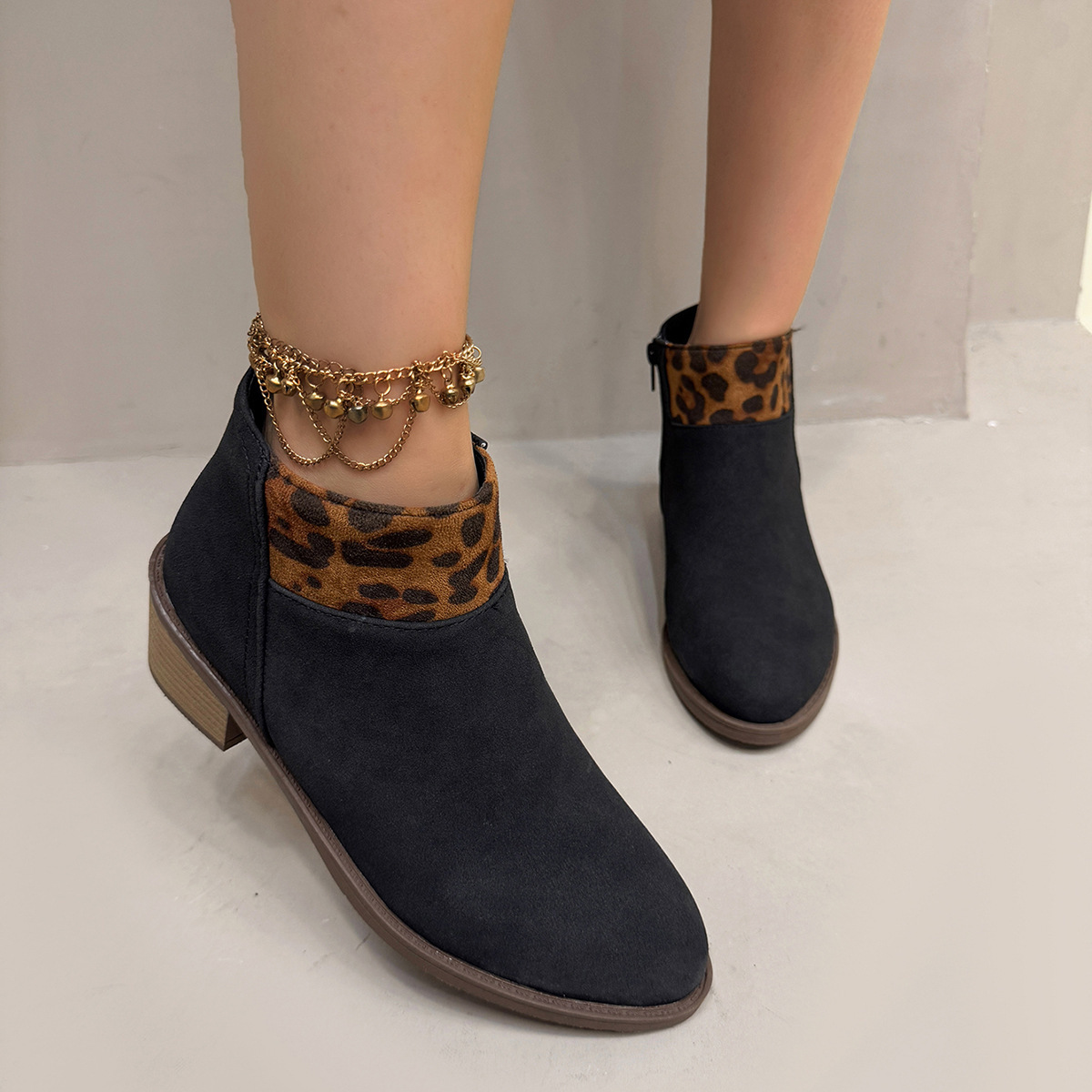 Plus Size Frosted Leopard Print Pointed Sense Thin Booties - Image 4