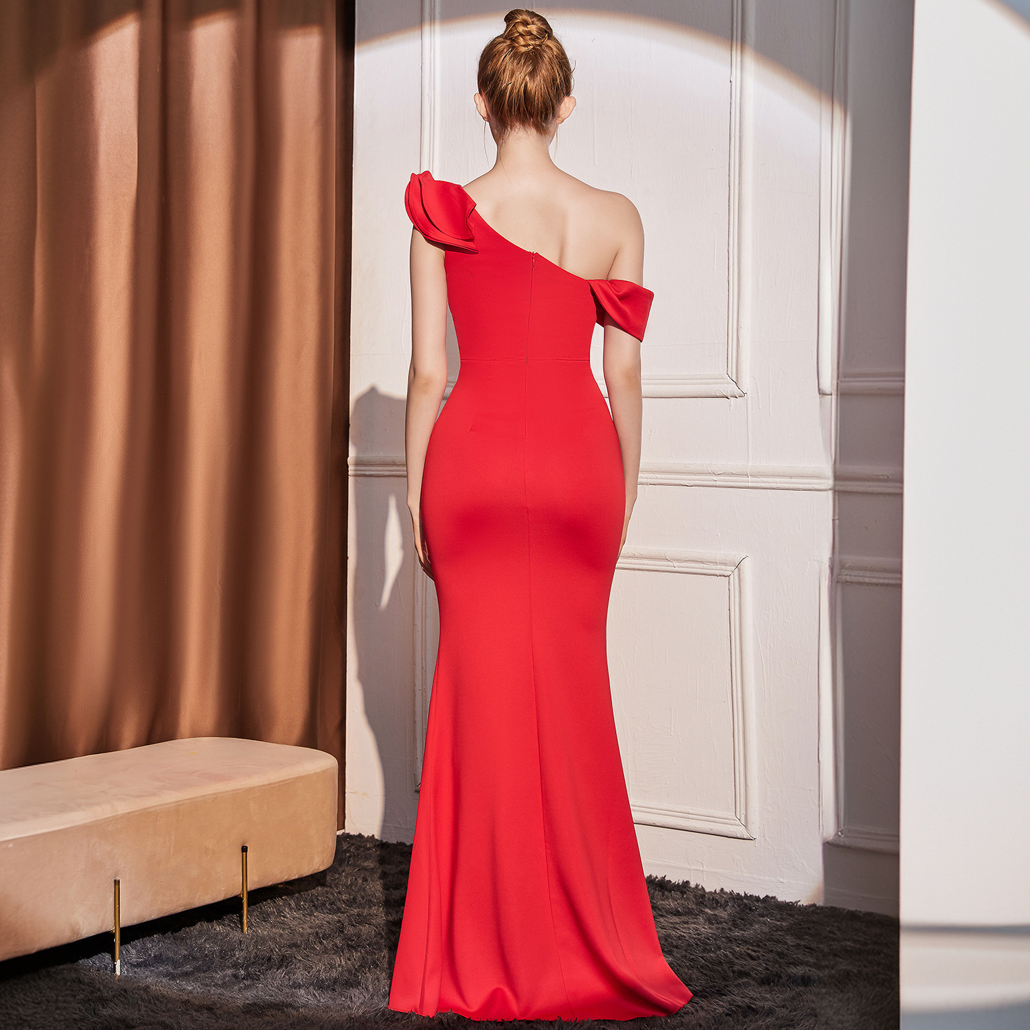 High-end Slant Shoulder Slimming Long Dress — изображение 5