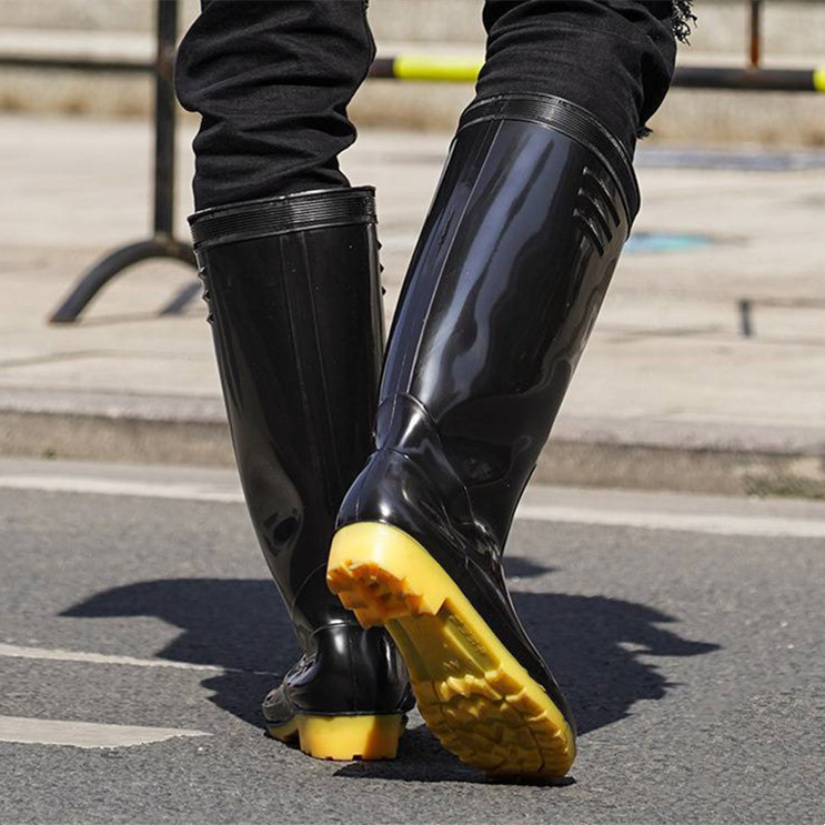 Men's Fashion Non-slip Wear-resistant Construction Site Waterproof Shoes - Image 4