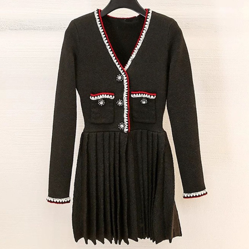 Women's Black V-neck Knitted Dress