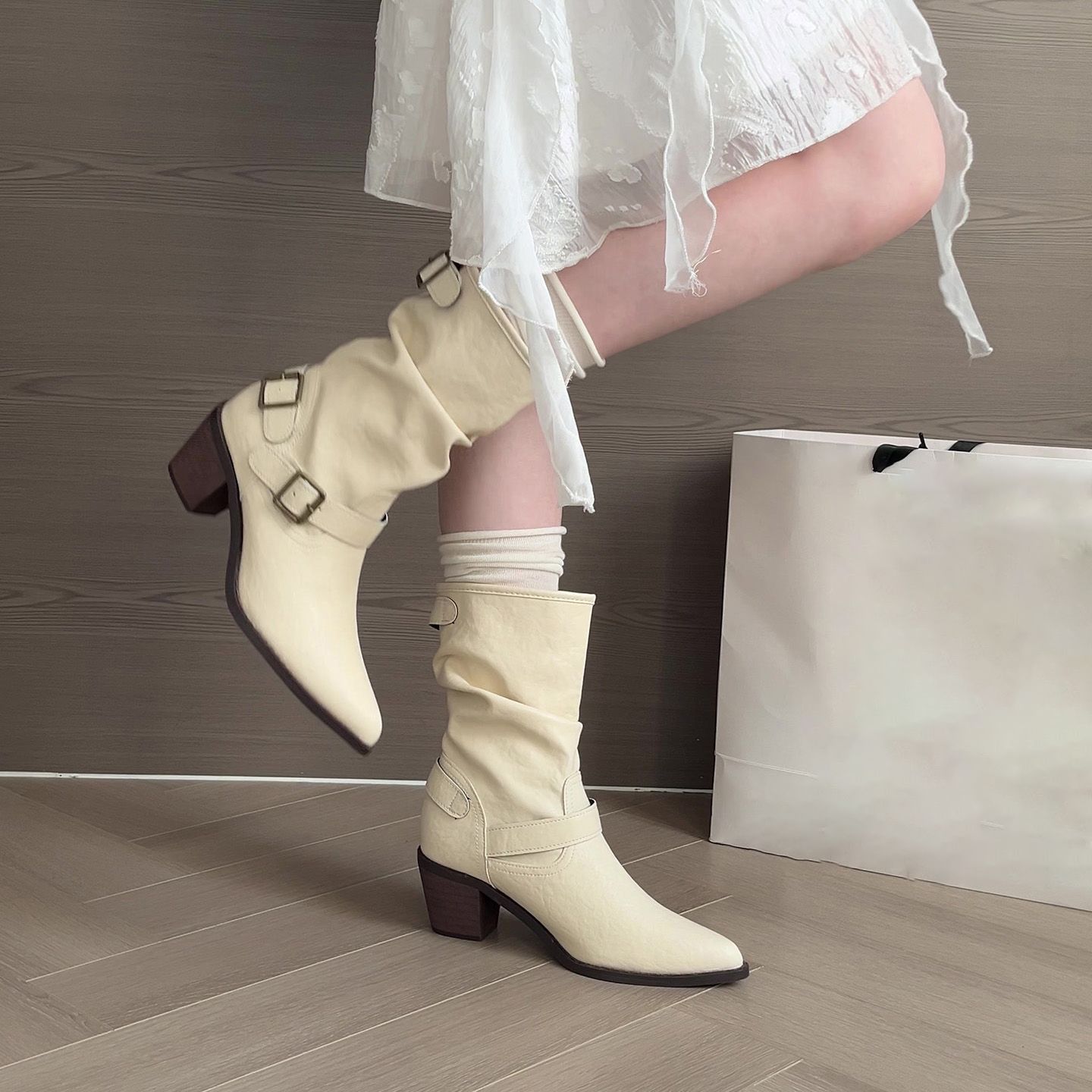 Fashion All-match Comfort And Casual Pointed Toe Chunky Heel Women's Boots - Image 2