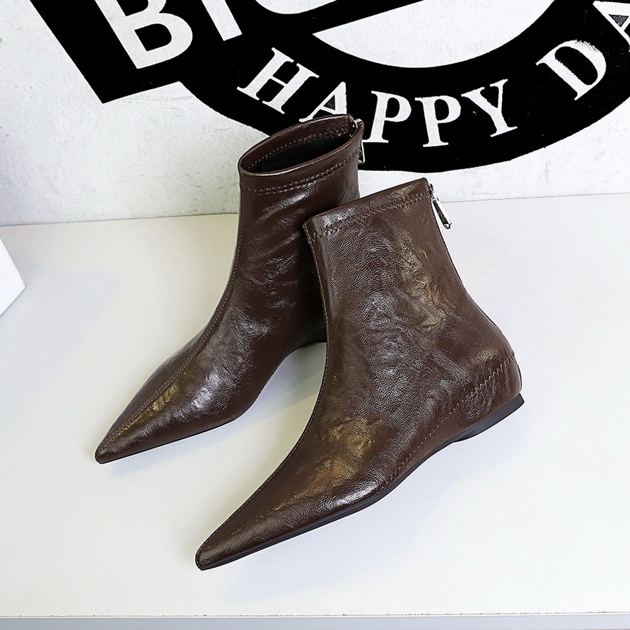 Retro Female Boots Comfortable Low Heel Wedge Hidden Heel - Image 4