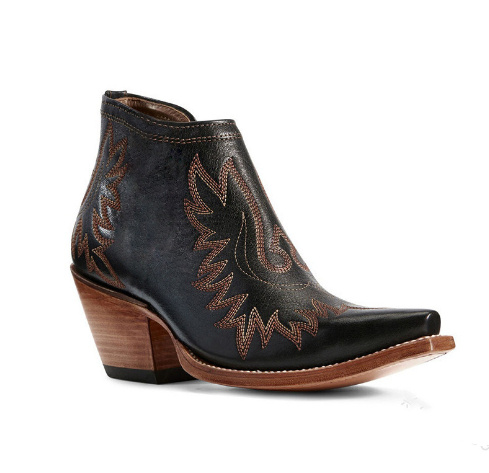 Women's Embroidered Pointed Leather Boots In Plus Size - Image 2