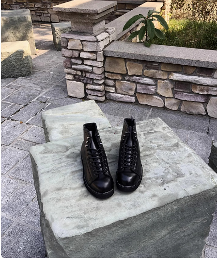 Dark Retro Distressed Motorcycle Monkey Face Short Face Worker Boot - Image 2