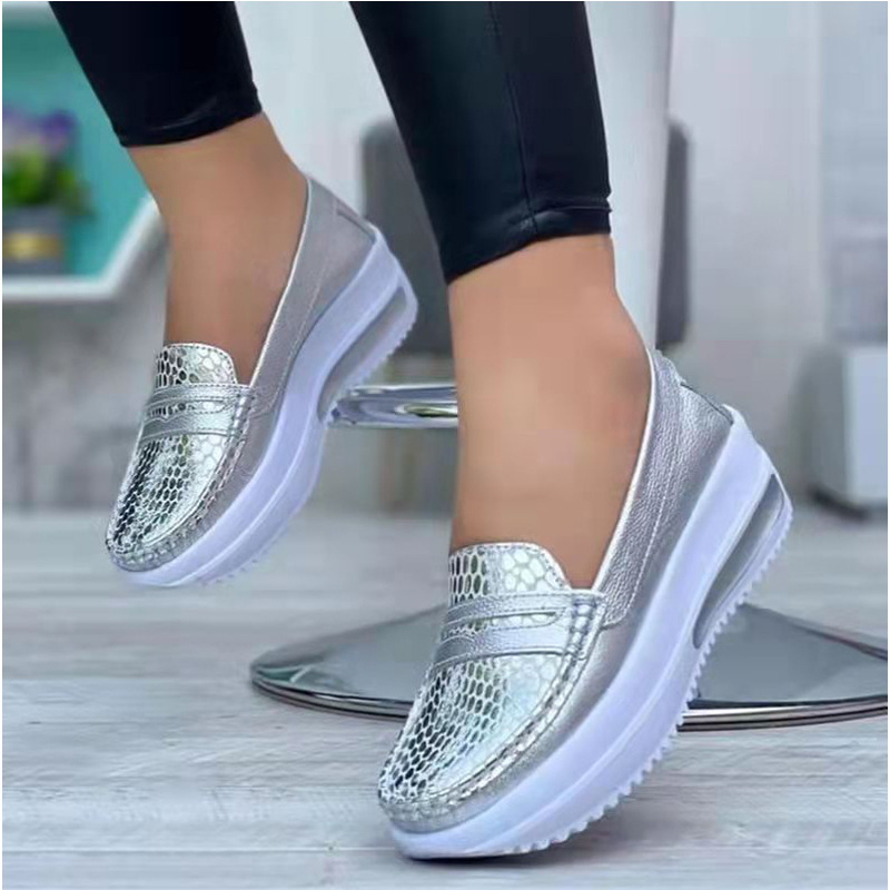 New Casual Pumps Women's Autumn Solid Color Round Toe Low-top Belt Buckle European And American Soft Bottom Work Shoes Peas Shoes - Image 5