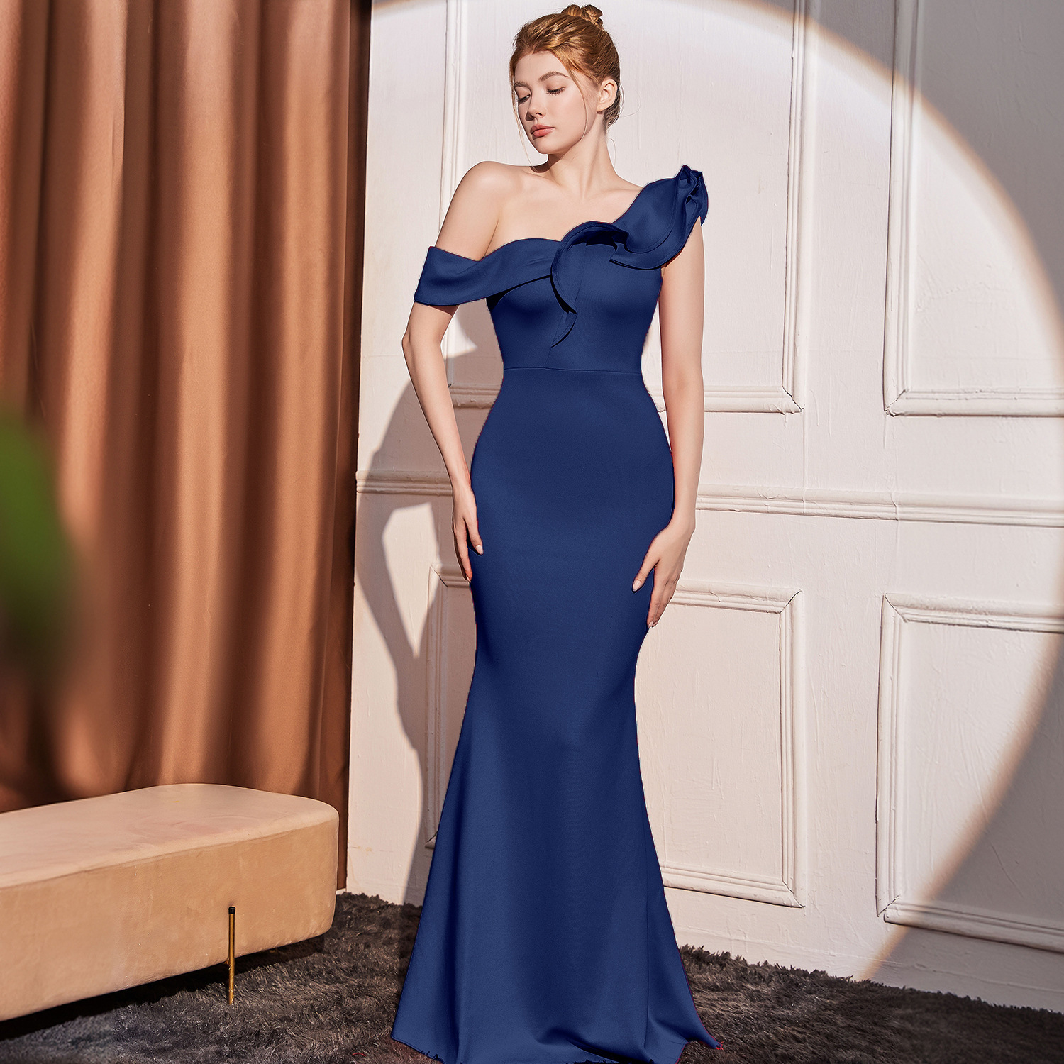 High-end Slant Shoulder Slimming Long Dress — изображение 10