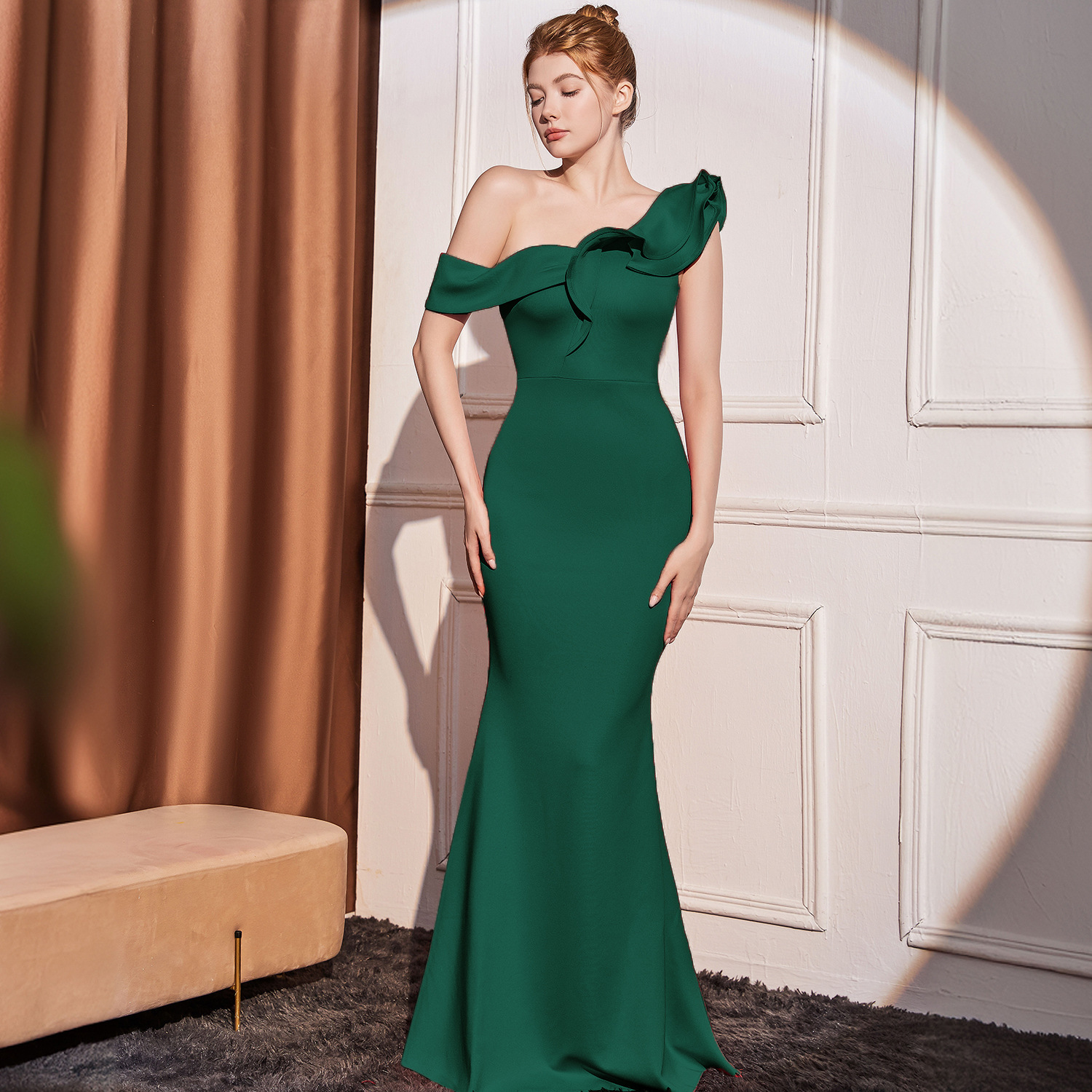 High-end Slant Shoulder Slimming Long Dress — изображение 7