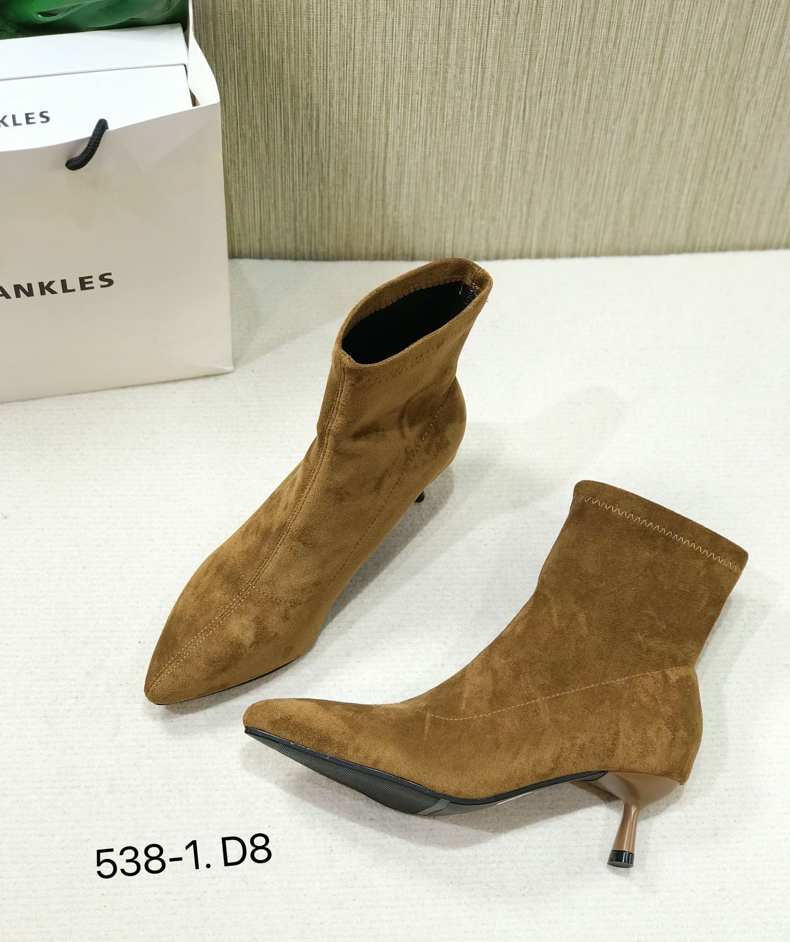 Small Ankle Boots Pointed Toe Fashion Boots Martin Boots - Image 8