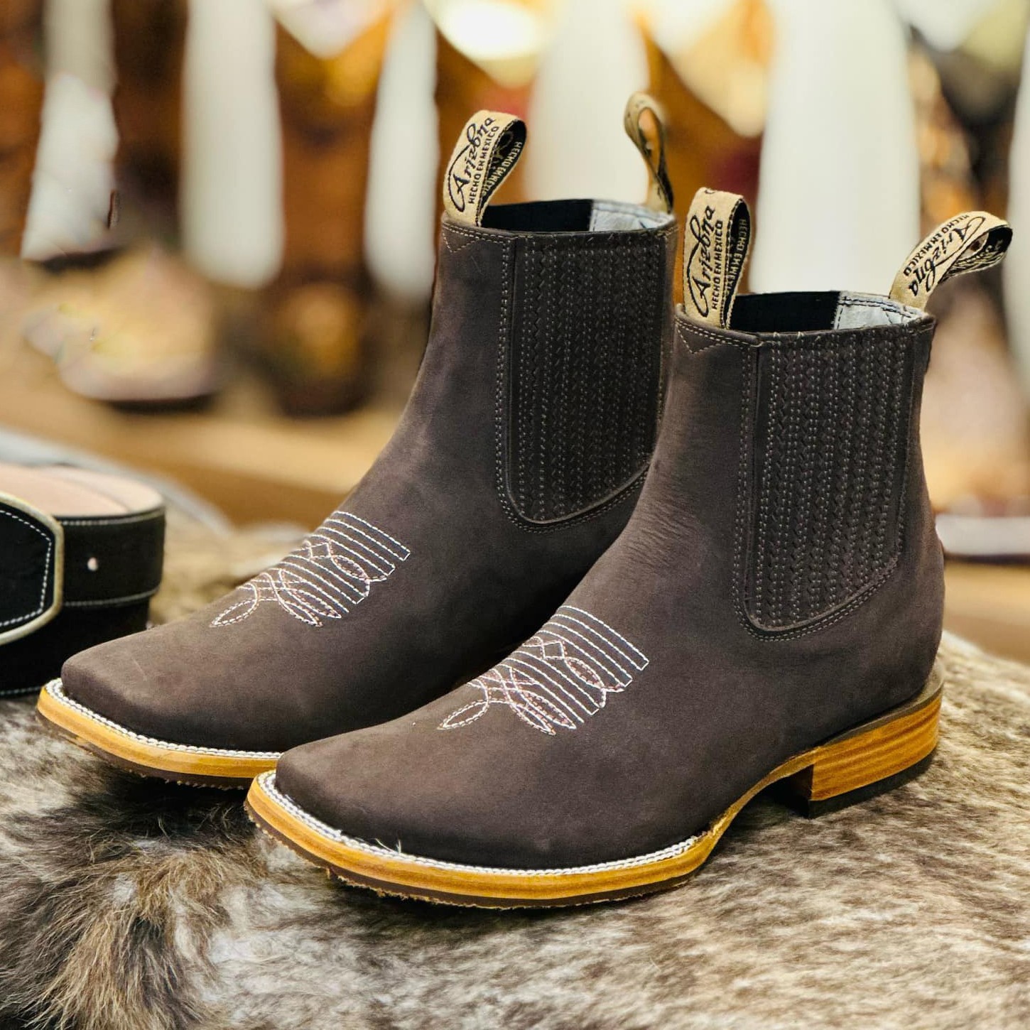 New European And American Embroidered Sleeve Chelsea Martin Boots Men's - Image 7