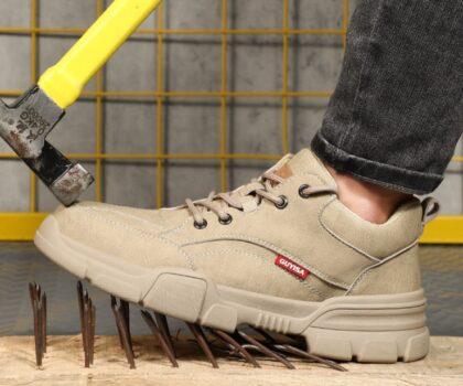 Anti-smashing And Anti-piercing Light And Comfortable Men's Work Shoes