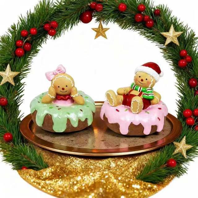 Hand Drawn Cartoon Resin Christmas Decorations Gingerbread Man - Image 3