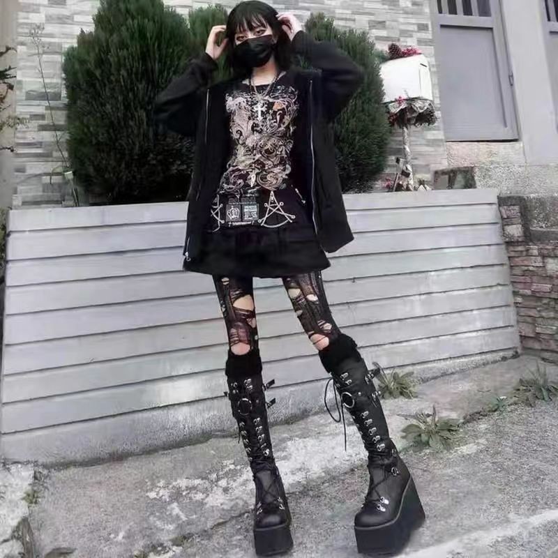 Dark Punk Round Toe Boots — изображение 3
