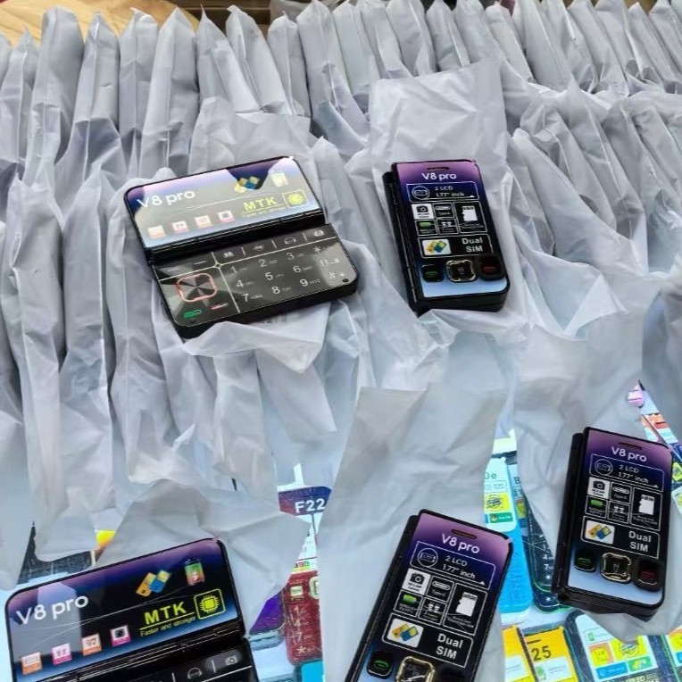 V8pro Dual Screen Folding Flip Function Mobile Phone - Image 3