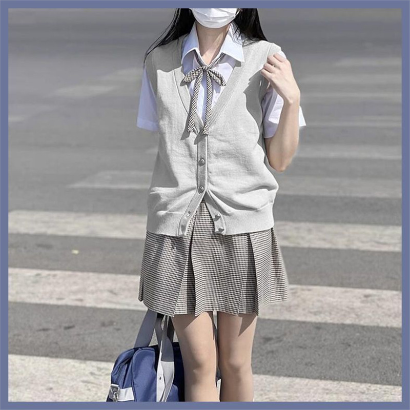 Loose Versatile Basic Knitted Cardigan Vest - Image 8