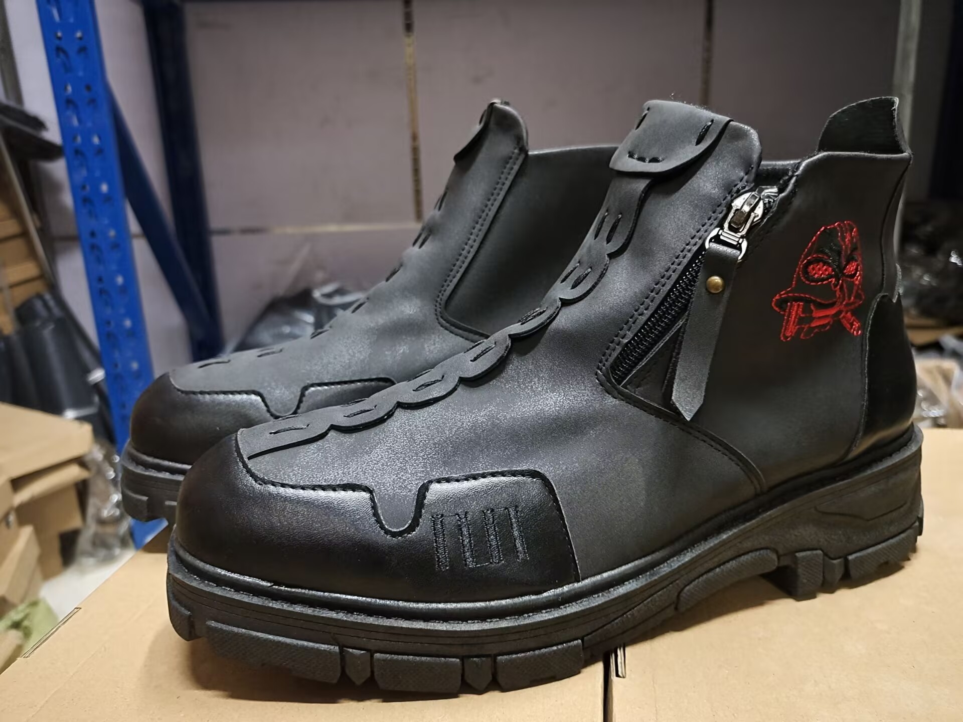 Men's Short Boots Round Toe Large Size Side Zipper Martin Boots - Image 8