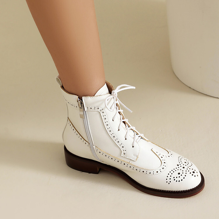 Women's Chunky Heel Black Classic Boots — изображение 2