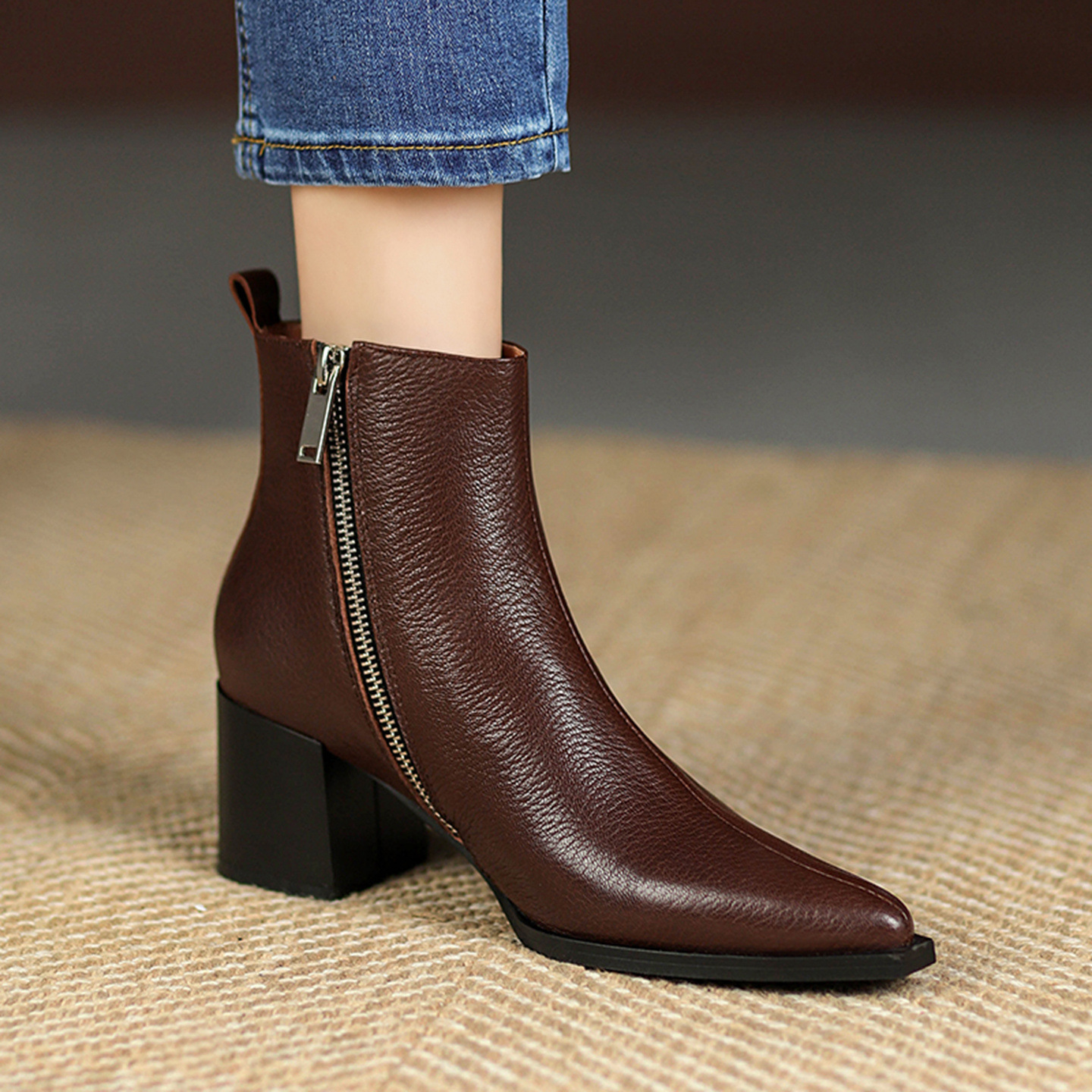 Autumn And Winter Women's Simple Leather Boots - Image 2